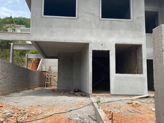 #374 - Casa para Venda em São José - SC - 1