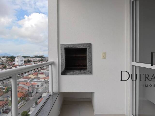 #403 - Apartamento para Venda em São José - SC - 2