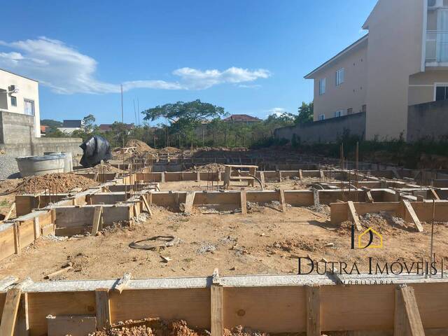 #396 - Casa para Venda em São José - SC - 1